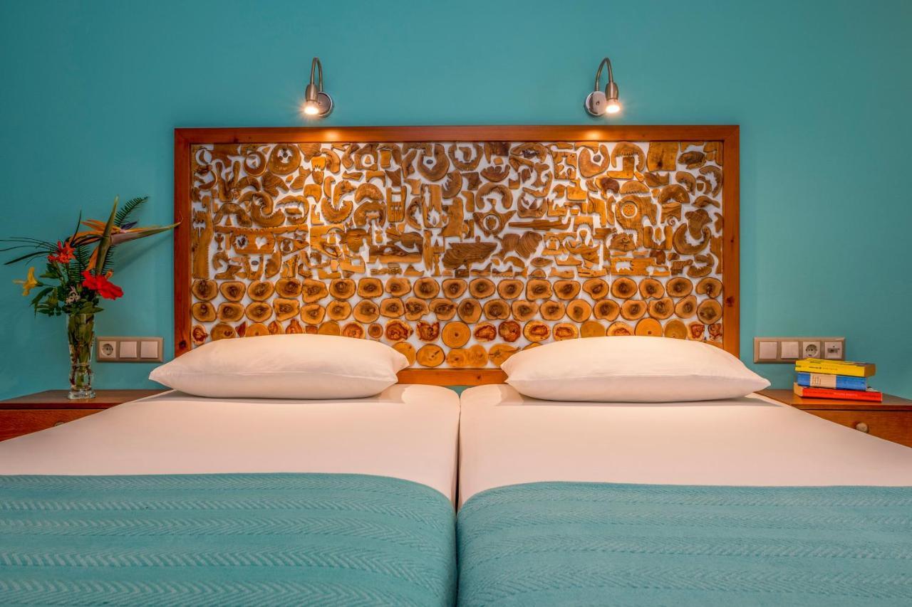 Aris Boutique Hotel Palaiochora Luaran gambar